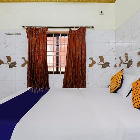 Spot On 40324 Vvr Residency Hotel Csennai Kültér fotó