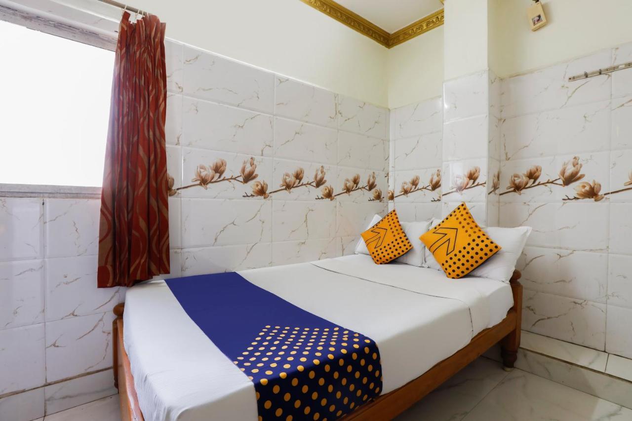 Spot On 40324 Vvr Residency Hotel Csennai Kültér fotó